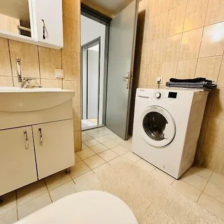 Denize Yakın, Ferah *