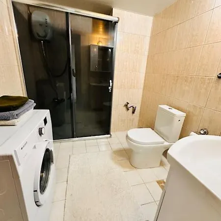 Denize Yakin, Ferah * Анталья